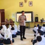 Bidikan Hukum Sejak Dini: Cara Bhabinkamtibmas Banjarmasin Tangkal Bullying dan Narkoba di MPLS IMG-20260714-WA0015