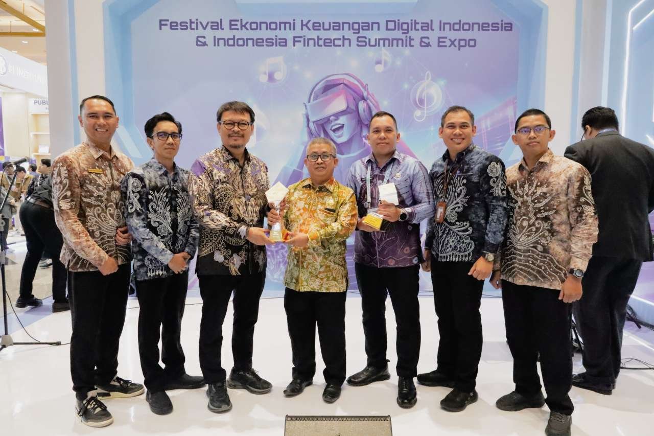 Gebrakan Digitalisasi Kalsel: Sabet Gelar TP2DD Terbaik Nasional di JICC Jakarta