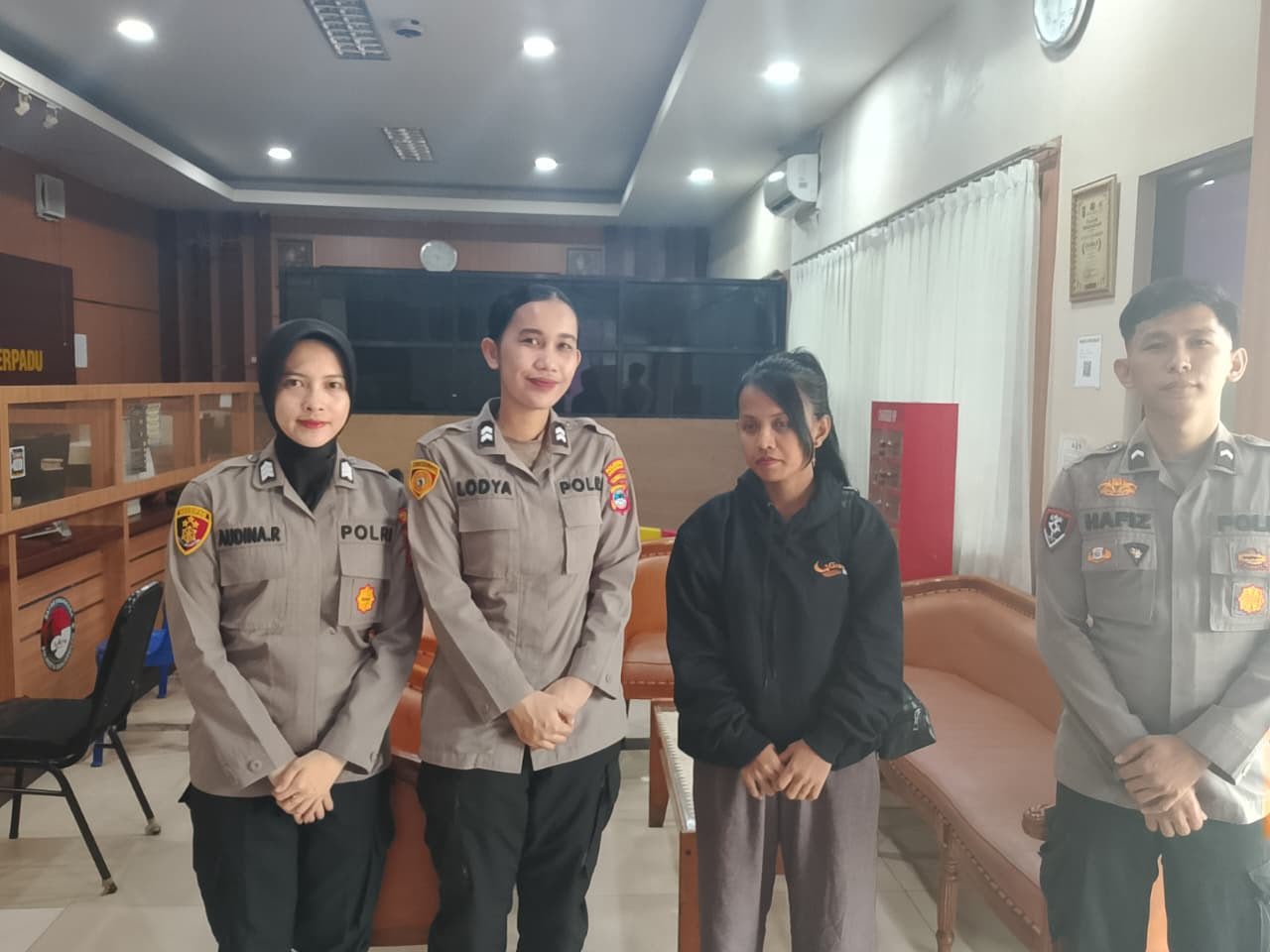 Polresta Banjarmasin Pulangkan Perempuan Kehabisan Ongkos Pasca-Operasi Kuretase