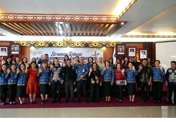 Sentuhan Kasih di Meja Birokrasi: Cara Murung Raya Asah Empati Para Pelayan Publik